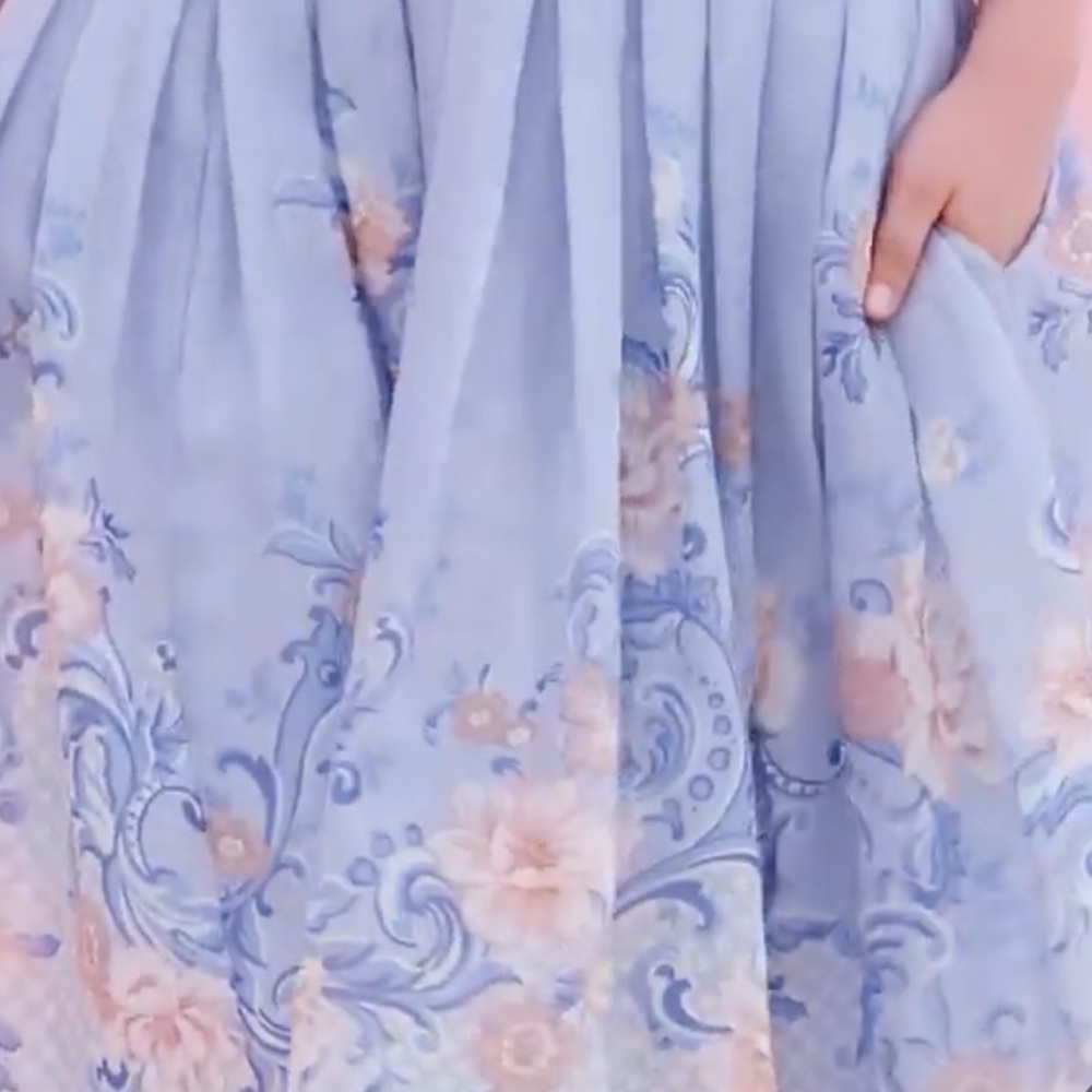 🔴sold🔴Zimmermann midi dress with long sleeves a skinny belt with fancy seashells - Picture 13 of 13